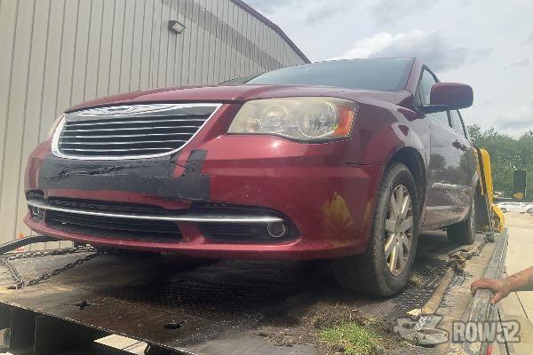 Photo of 2013 Chrysler Town & Country