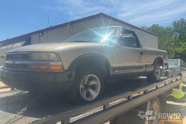 Photo of 1999 Chevrolet S10 Pickup
