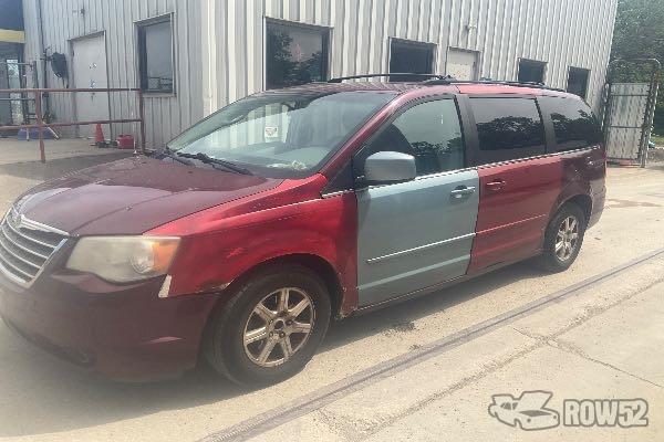 Photo of 2008 Chrysler Town & Country