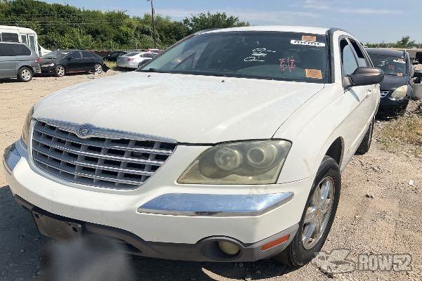 Photo of 2004 Chrysler Pacifica