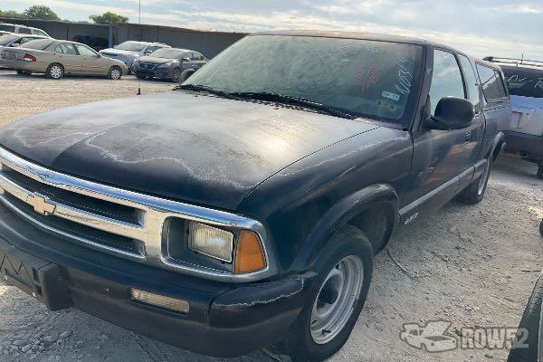 Photo of 1996 Chevrolet S10 Pickup