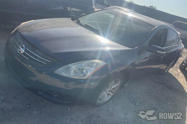 Photo of 2011 Nissan Altima