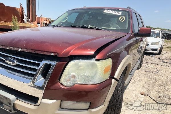 Photo of 2010 Ford Explorer