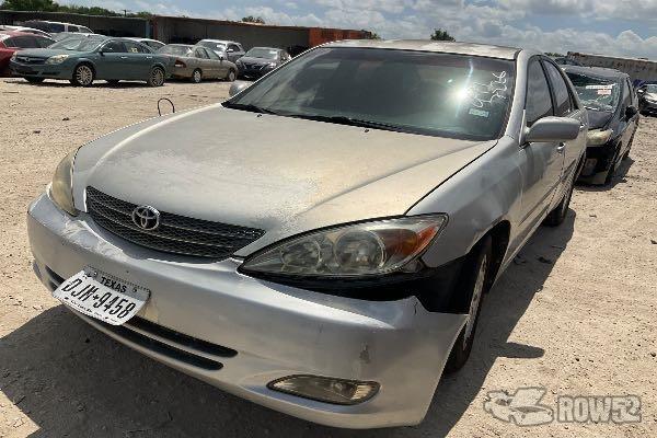 Photo of 2004 Toyota Camry