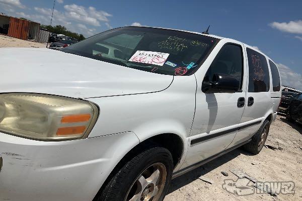 Photo of 2005 Chevrolet Uplander
