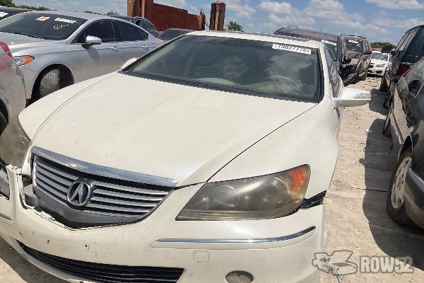Photo of 2006 Acura RL