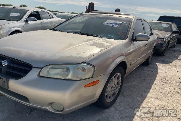 Photo of 2000 Nissan Maxima