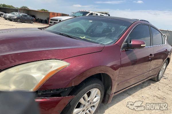 Photo of 2010 Nissan Altima