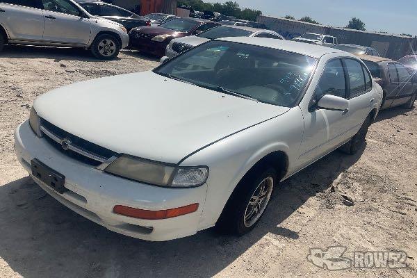 Photo of 1999 Nissan Maxima