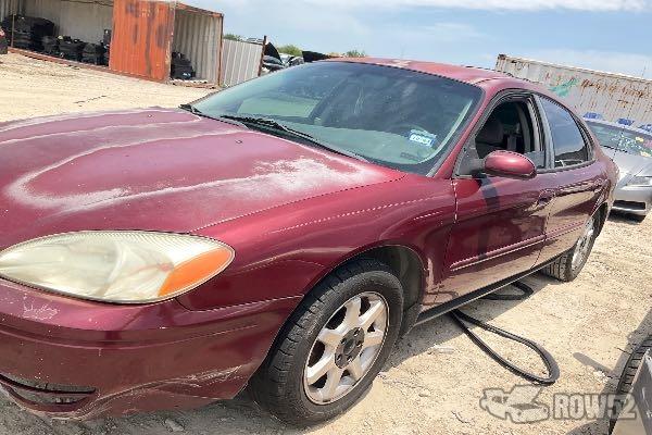 Photo of 2006 Ford Taurus