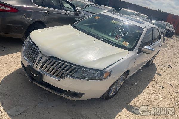 Photo of 2011 Lincoln MKZ