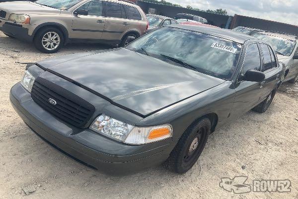 Photo of 2009 Ford Crown Victoria