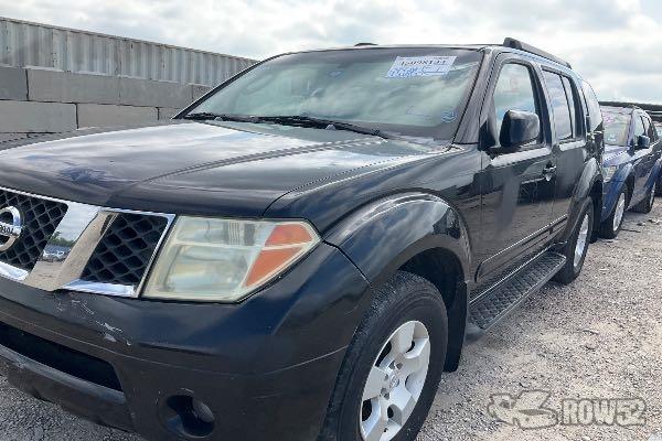 Photo of 2005 Nissan Pathfinder