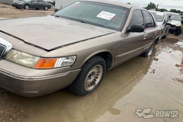 Photo of 2002 Mercury Grand Marquis