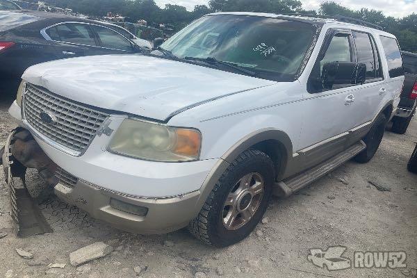 Photo of 2005 Ford Expedition