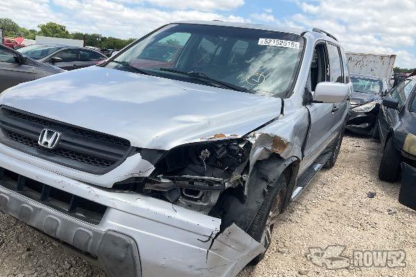 Photo of 2004 Honda Pilot