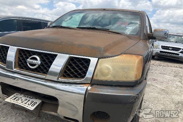 Photo of 2005 Nissan Titan