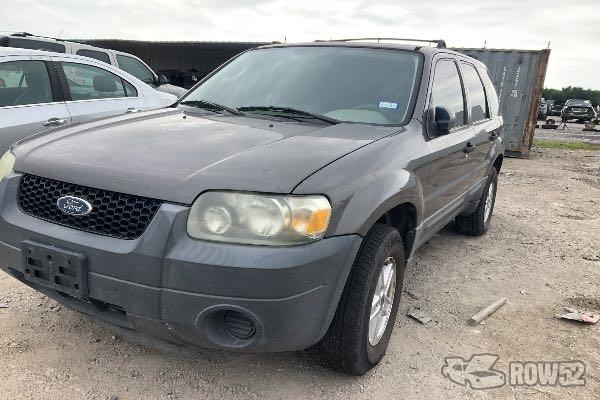 Photo of 2005 Ford Escape