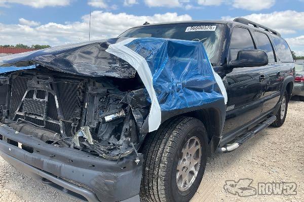 Photo of 2003 Chevrolet Suburban