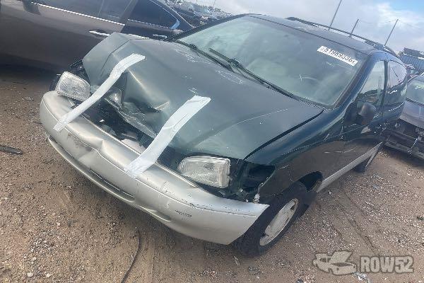 Photo of 1999 Toyota Sienna