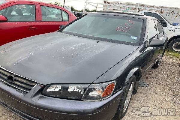 Photo of 2000 Toyota Camry