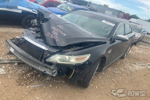 Photo of 2010 Ford Taurus