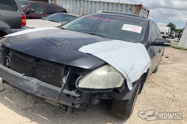 Photo of 2010 Nissan Altima
