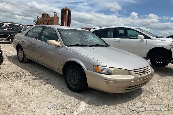 Photo of 1999 Toyota Camry