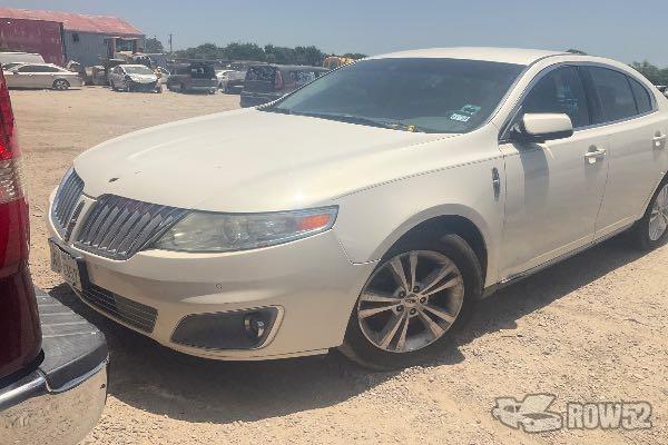 Photo of 2009 Lincoln MKS
