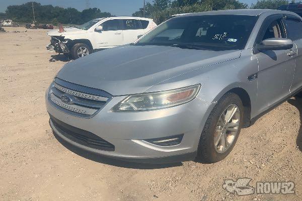 Photo of 2011 Ford Taurus