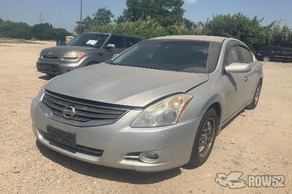 Photo of 2010 Nissan Altima