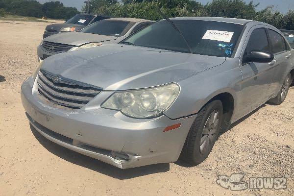Photo of 2010 Chrysler Sebring