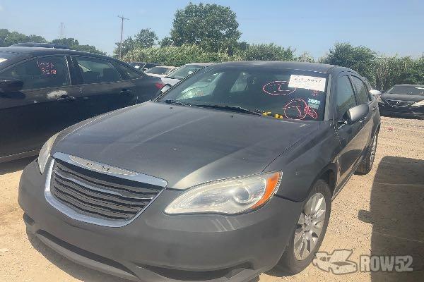 Photo of 2013 Chrysler 200