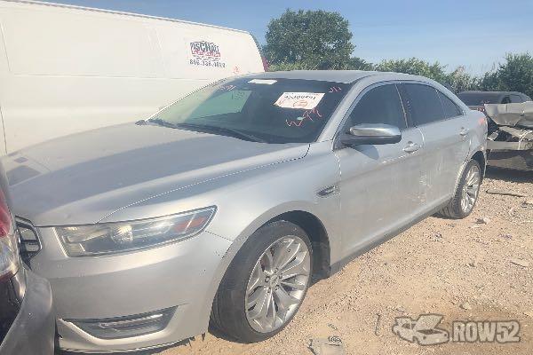 Photo of 2015 Ford Taurus