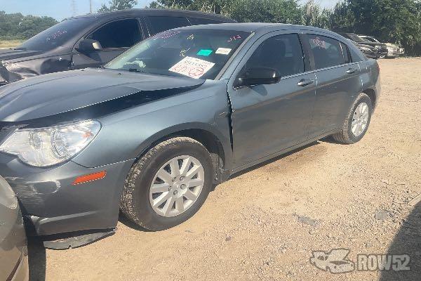 Photo of 2010 Chrysler Sebring