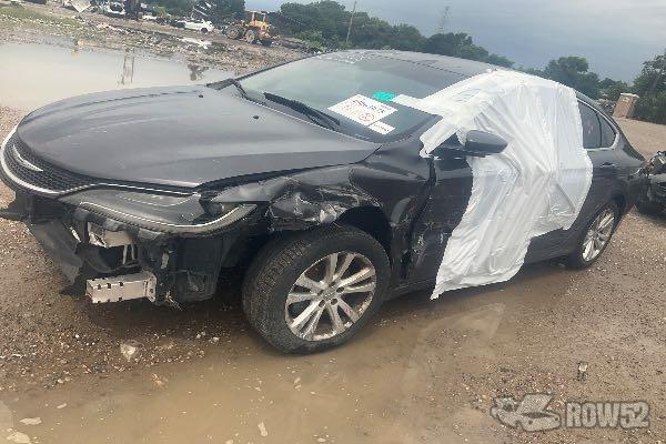 Photo of 2015 Chrysler 200