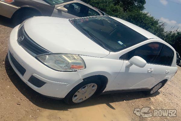 Photo of 2008 Nissan Versa