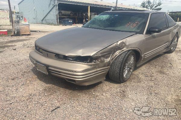 Photo of 1997 Oldsmobile Cutlass Supreme