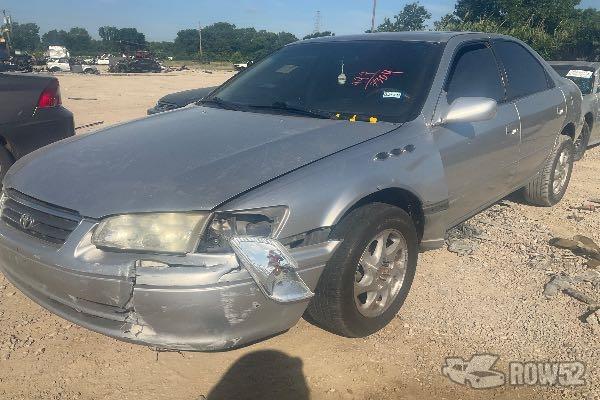 Photo of 2000 Toyota Camry