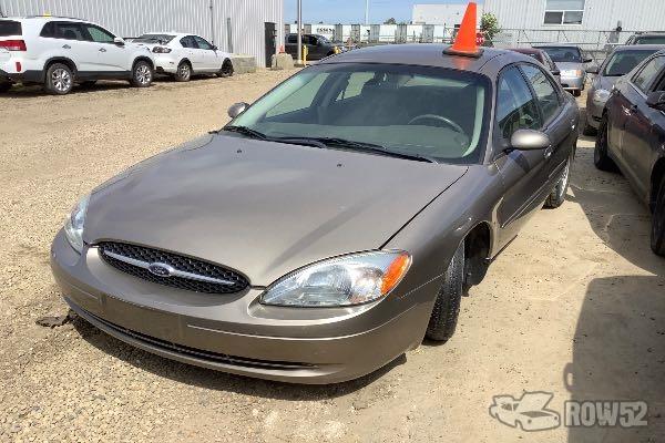 Photo of 2002 Ford Taurus