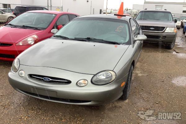 Photo of 1999 Ford Taurus
