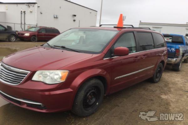 Photo of 2011 Chrysler Town & Country