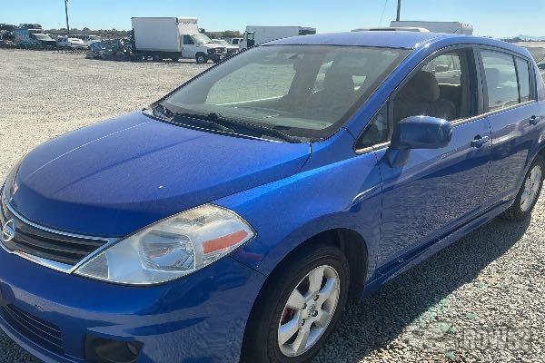 Photo of 2011 Nissan Versa