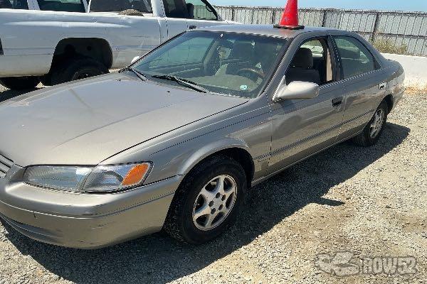 Photo of 1999 Toyota Camry