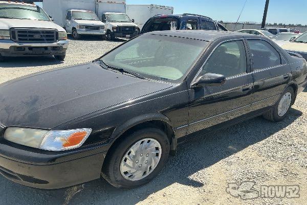 Photo of 2000 Toyota Camry