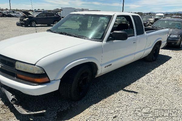 Photo of 2003 Chevrolet S10 Pickup