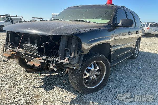 Photo of 2002 GMC Yukon Denali