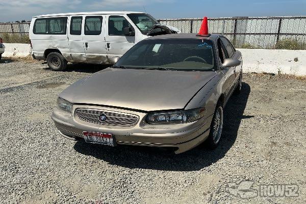 Photo of 2000 Buick Regal