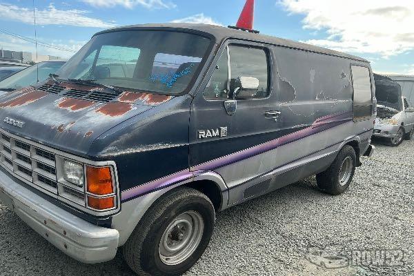 Photo of 1990 Dodge Ram Van