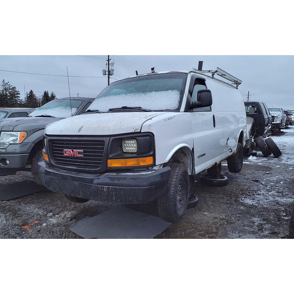 Photo of 2005 Gmc Savana Cargo